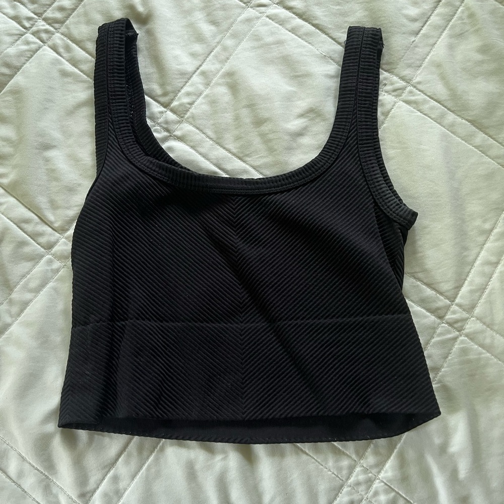 3 Ribbed Crop Tops